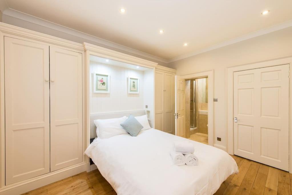 Self Catering , City Centre Apartment With Parking EDI Exterior foto