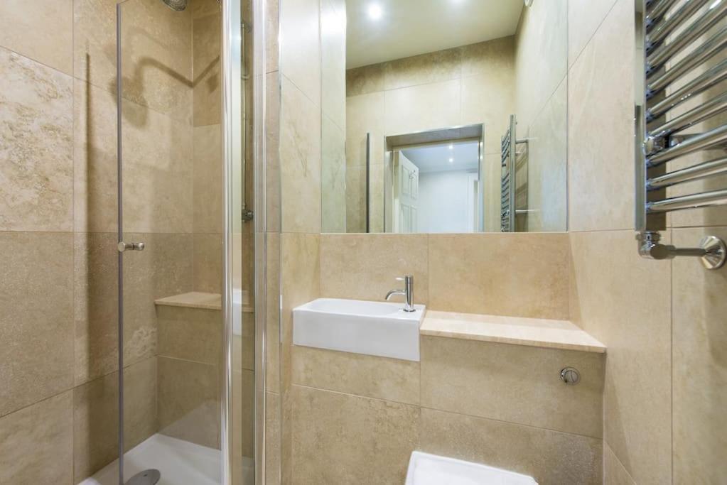 Self Catering , City Centre Apartment With Parking EDI Exterior foto